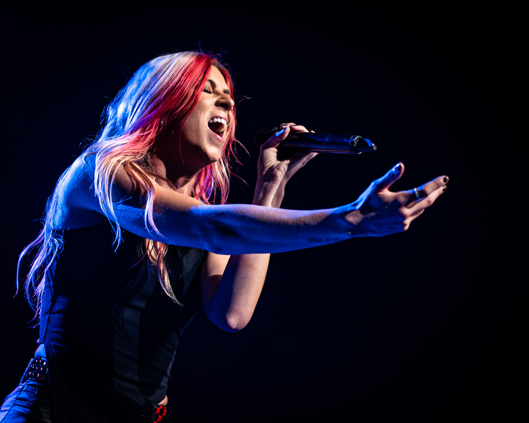 9/14/2024 – Taylor Acorn – Opening for Boys Like Girls and Dashboard Confessional – Toyota Oakdale Theatre, CT